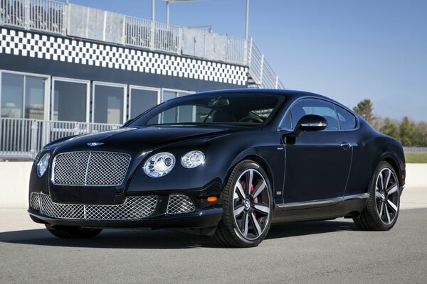 Charming and beautiful black Bentley