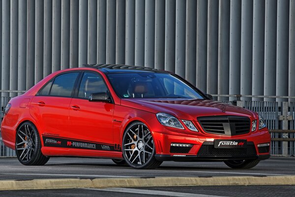 Rojo mercedes-benz E63 W212 amg 2015 G