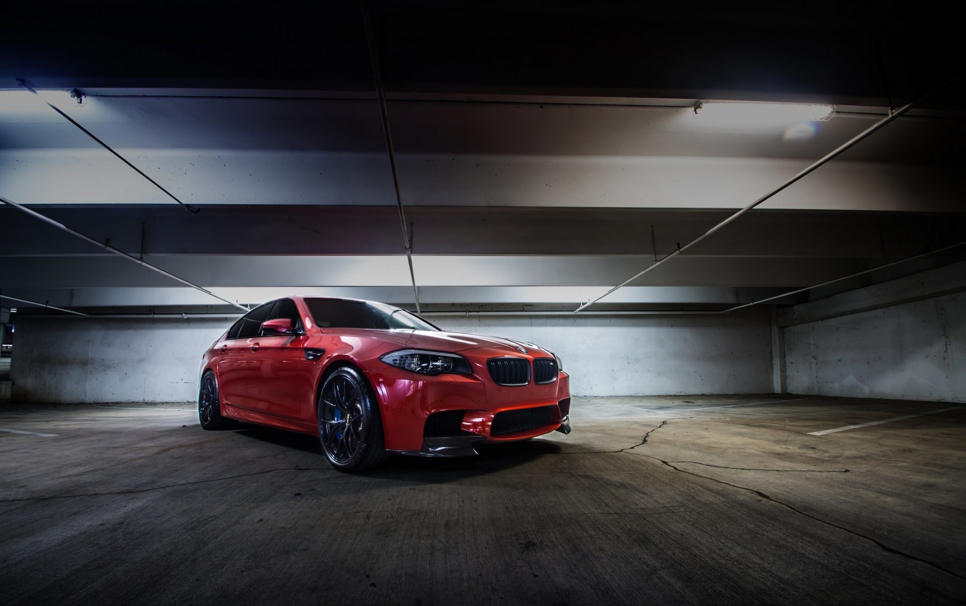 bmw m5 f10 sahir naranja bmw naranja vista frontal aparcamiento