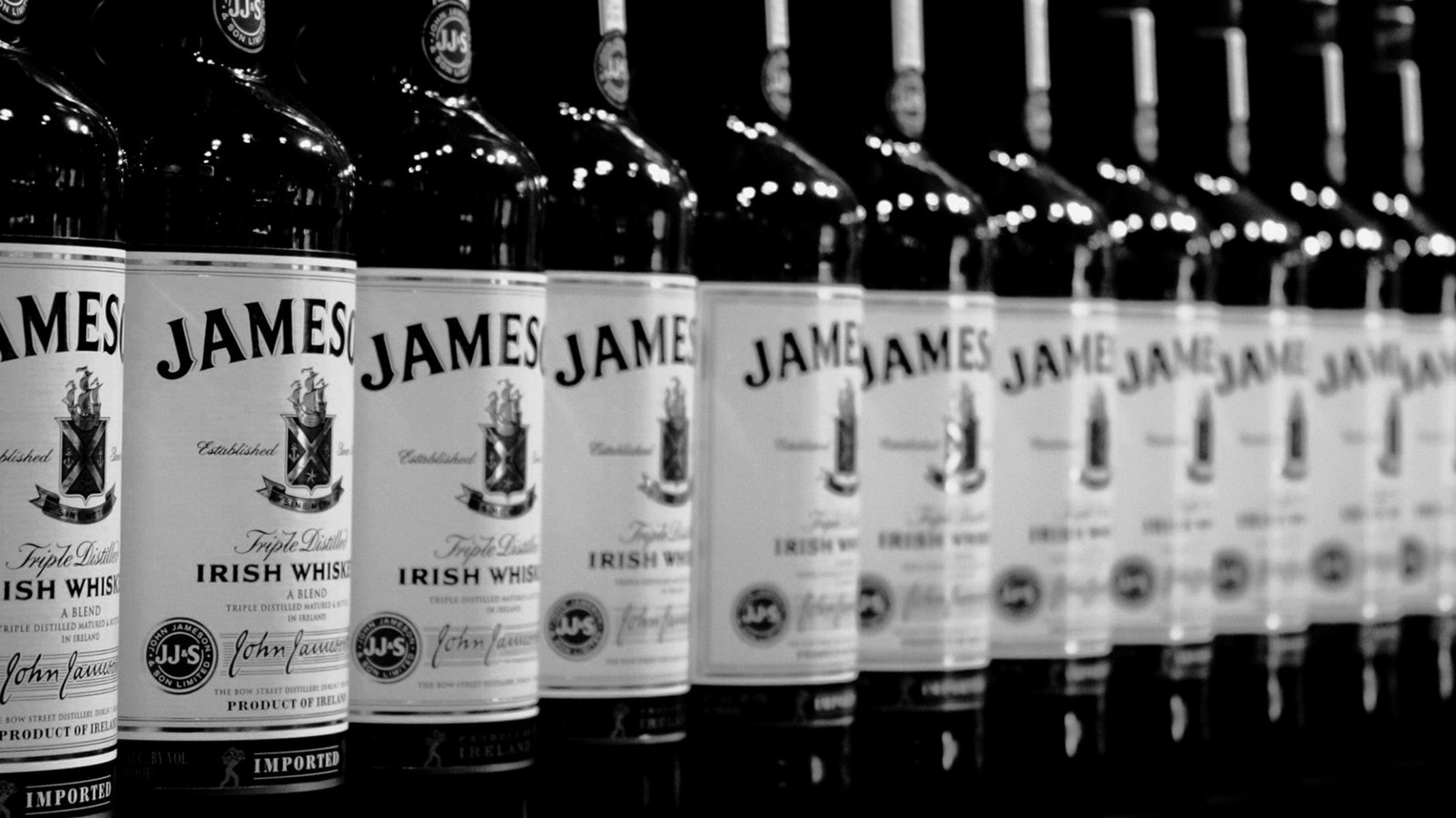 blanco y negro jameson whisky alcohol bebidas