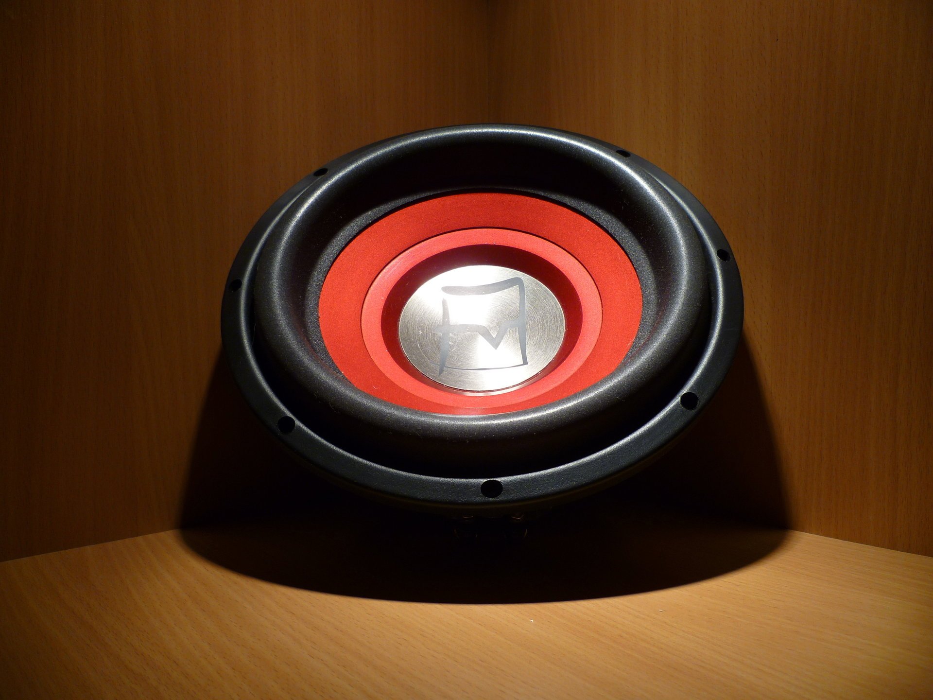 basso subwoofer musica