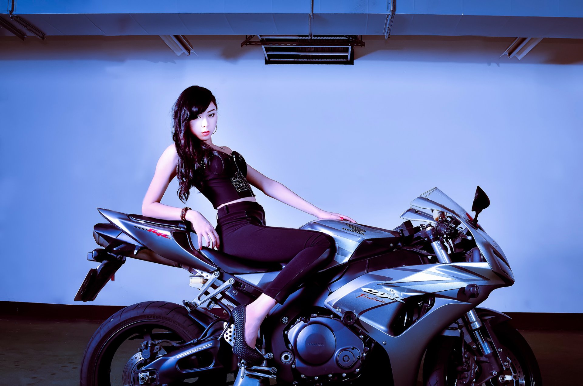 nancy chen bike honda taiwan studio