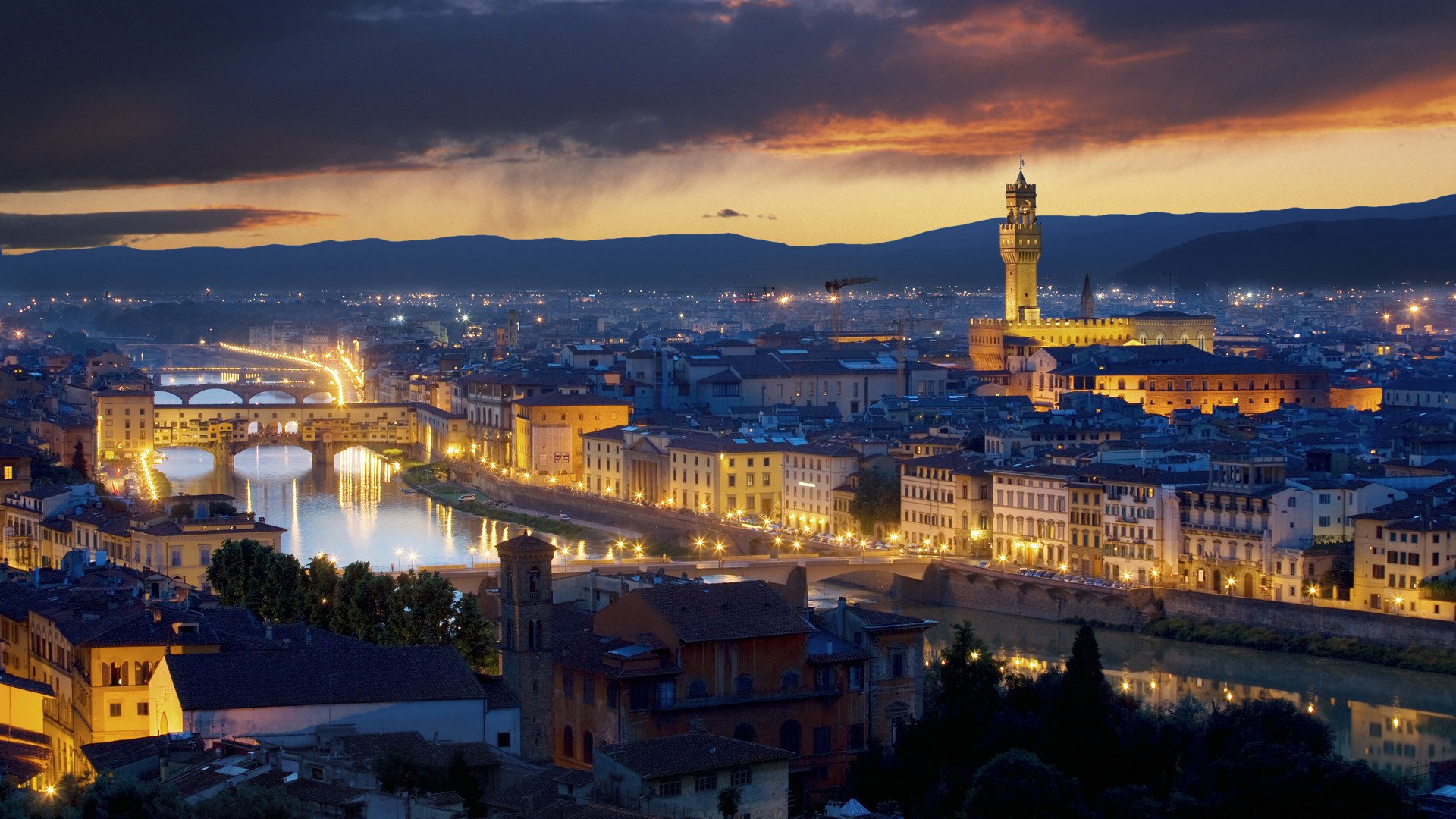 palazzo vecchio palazzo vecchio italy italia florencia florencia ciudades noche linternas luces casas altitud vista montañas nubes puesta de sol cielo nocturno luces de ciudades puente ciudad edificios