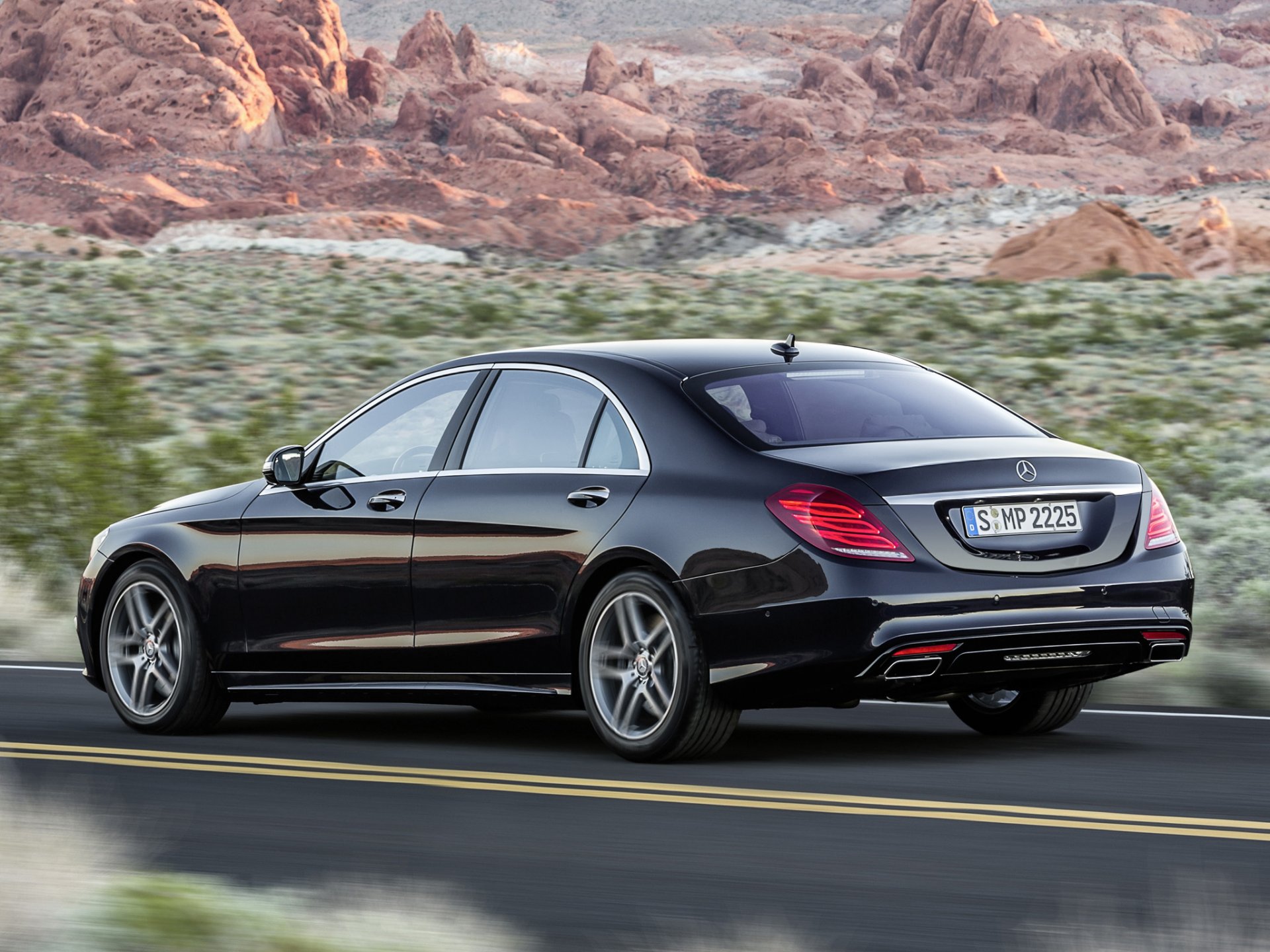 mercedes-benz s 350 bluetec car back of road