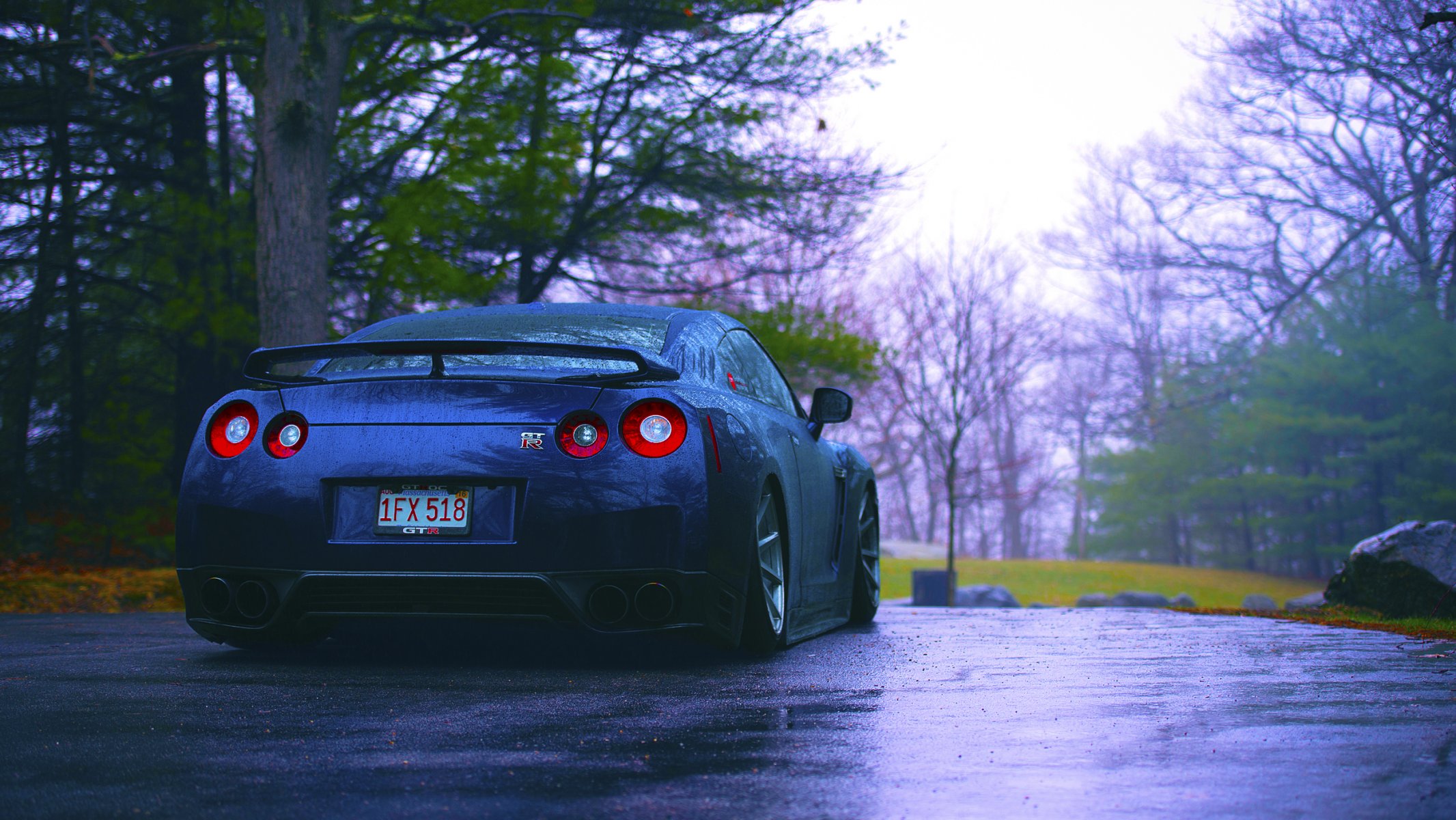 nissan r35 gtr blue japan sport car rear rain