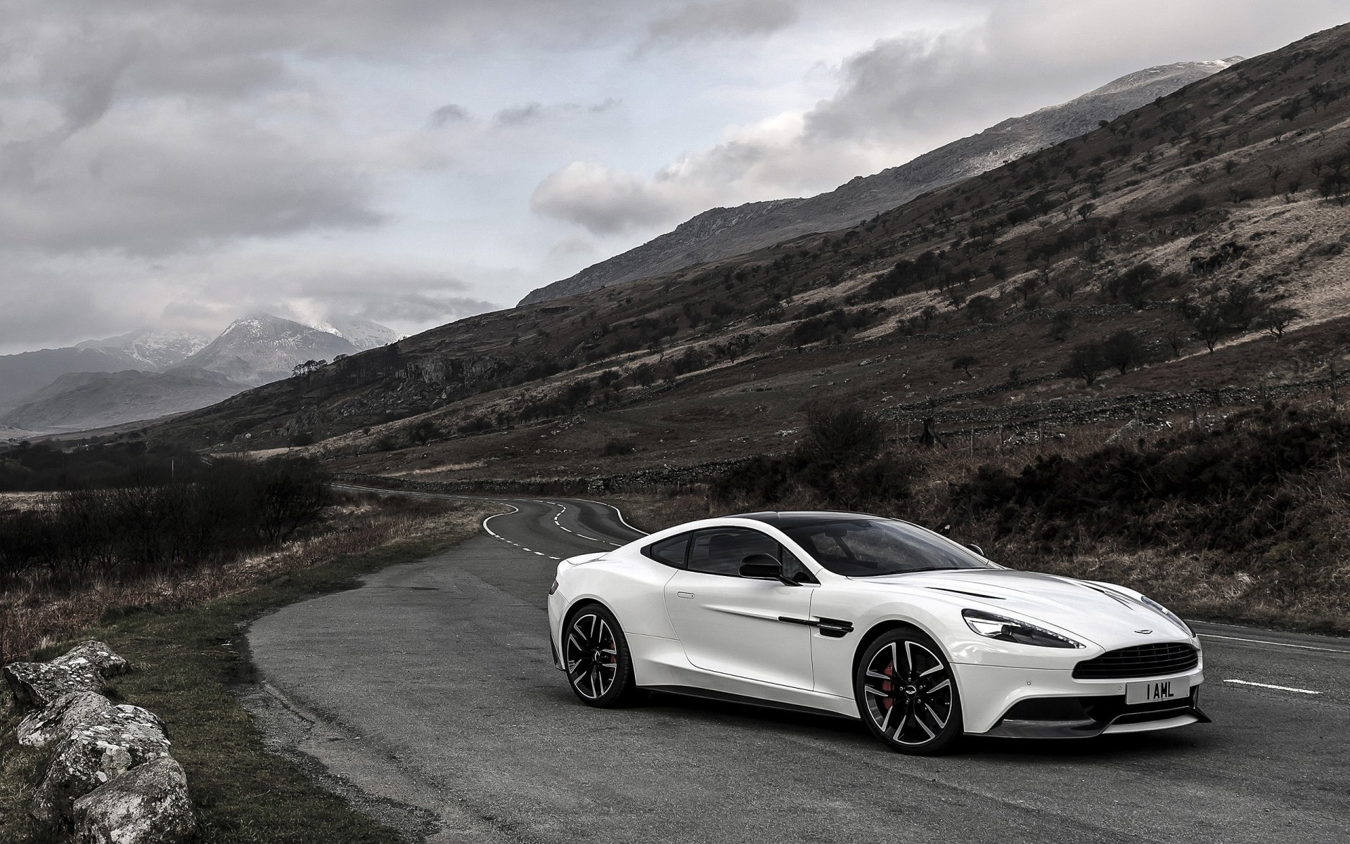 2014 aston martin vanquish carbonio bianco regno unito-spec aston martin vanquish