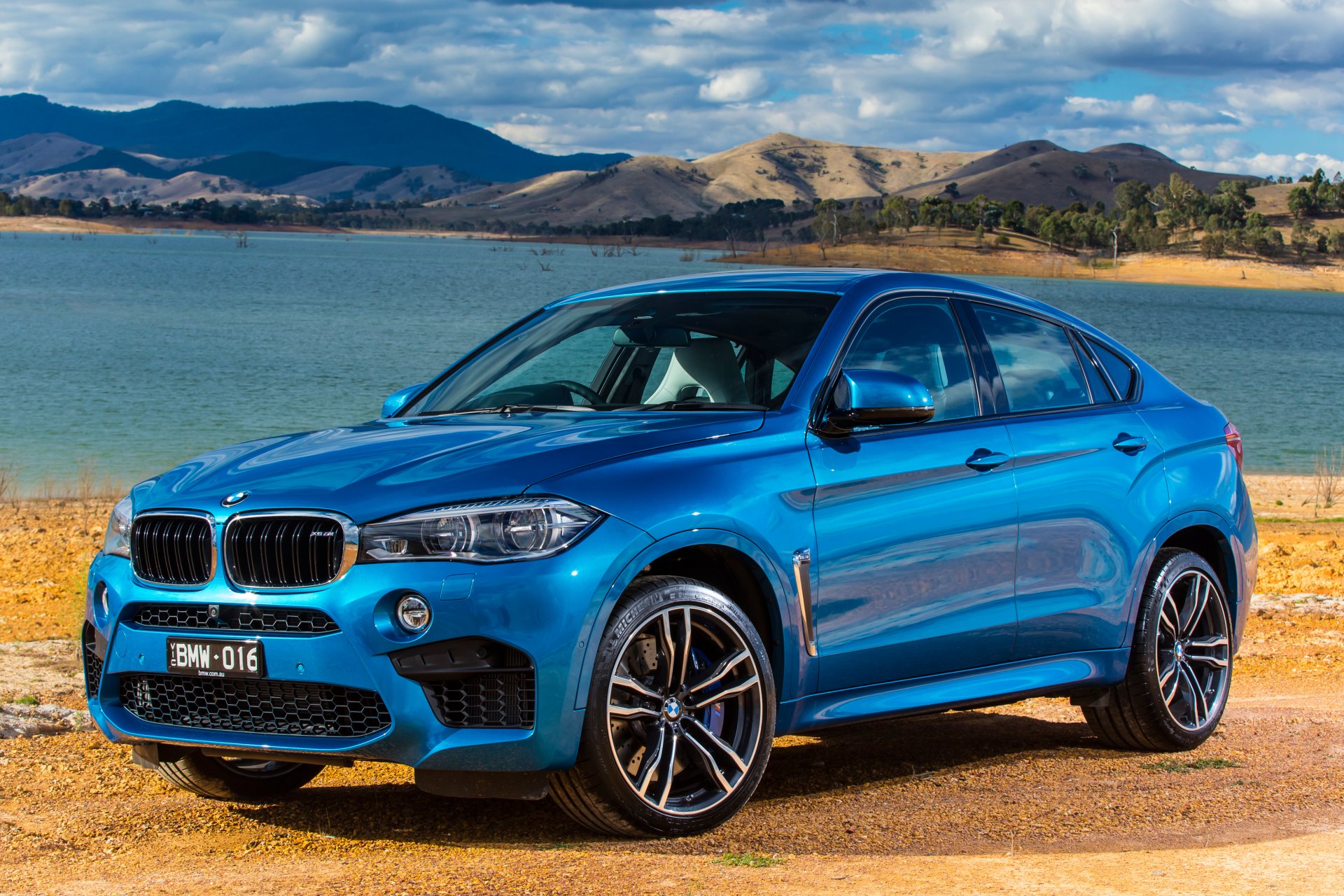 2015 г. bmw x6 m ас-spec f16 бмв