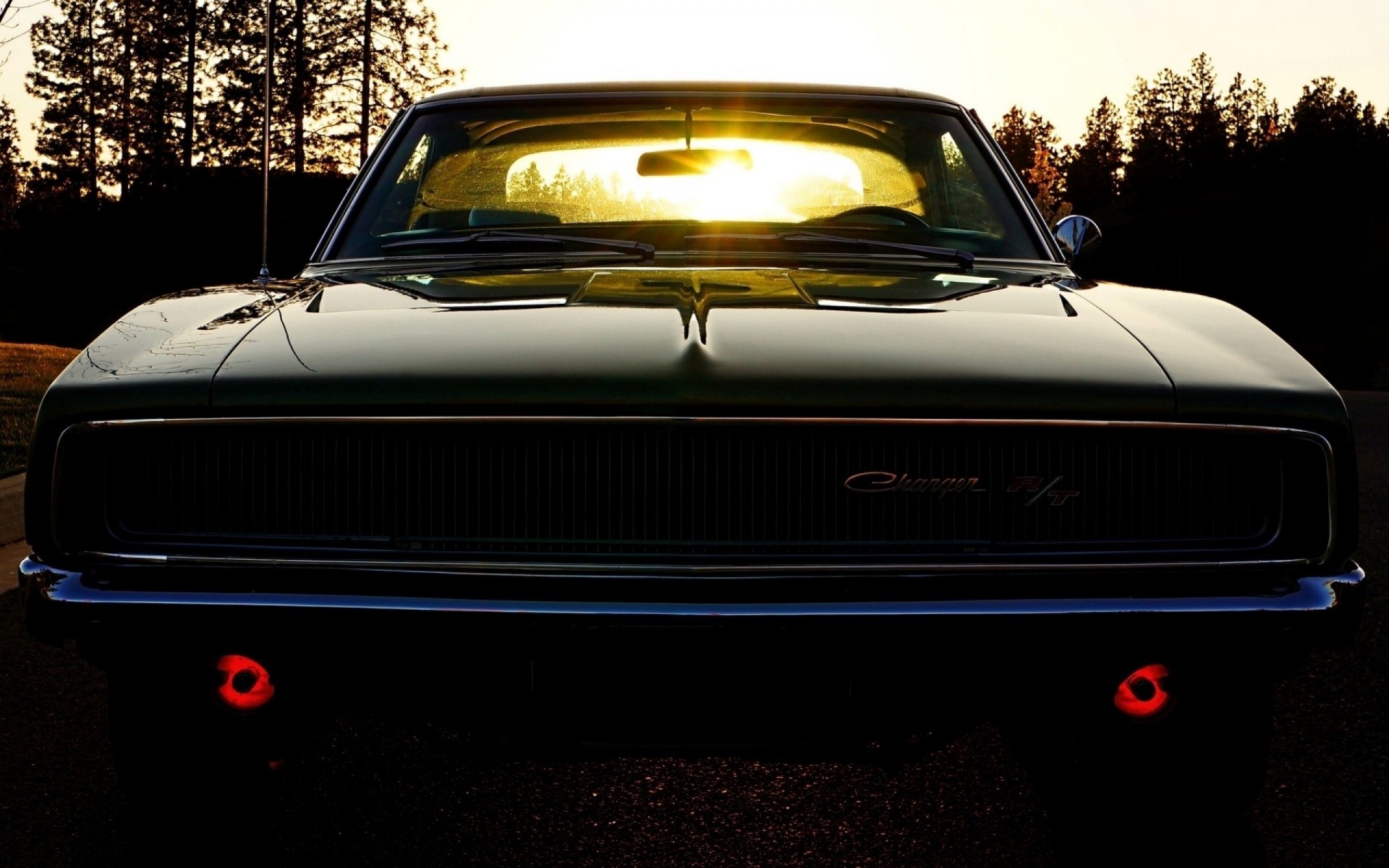 luce del sole auto nero muscolare classico mopar muscle car schivare