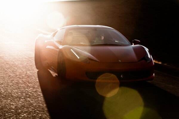 Ferrari rouge éblouissement du soleil