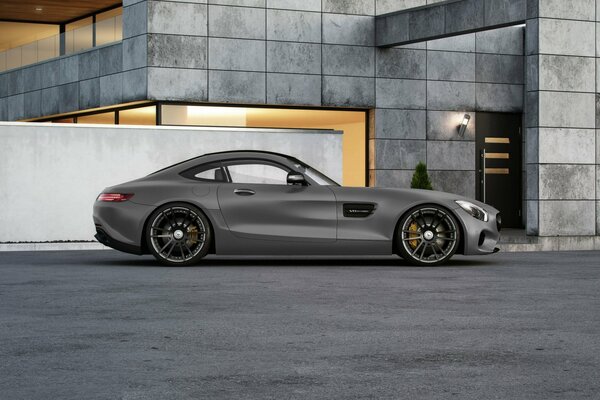 The right side of the gray Mercedes-bens AMG