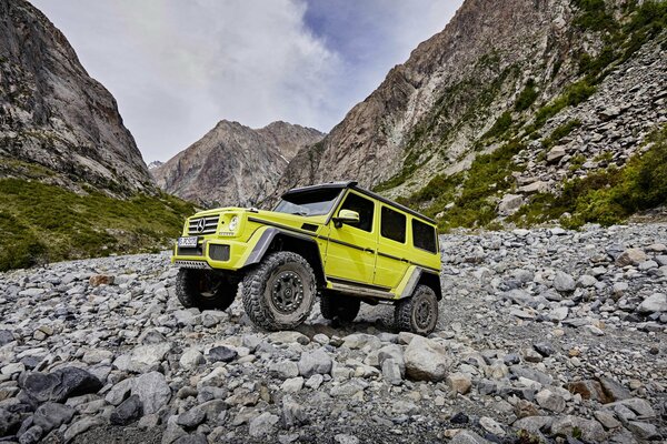 Mercedes benz g500 is a concept designed to conquer the peaks