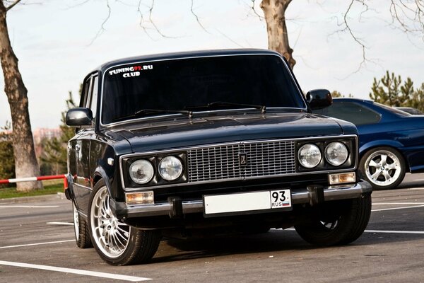 Black Vaz in the parking lot