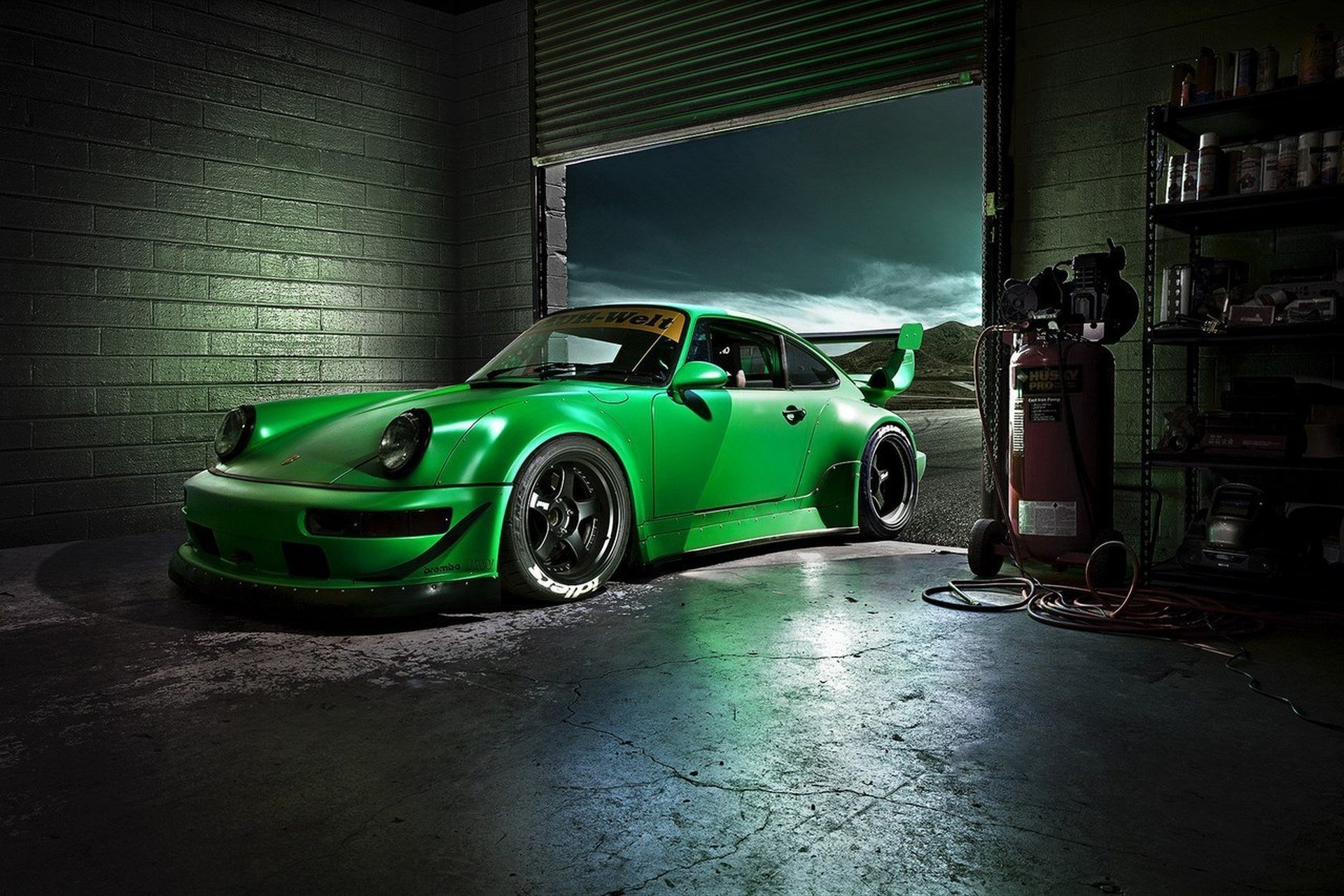 coche papel pintado verde porsche carrera rs rbg escritorio papel pintado porsche carrera rbb hermoso coche garaje frente