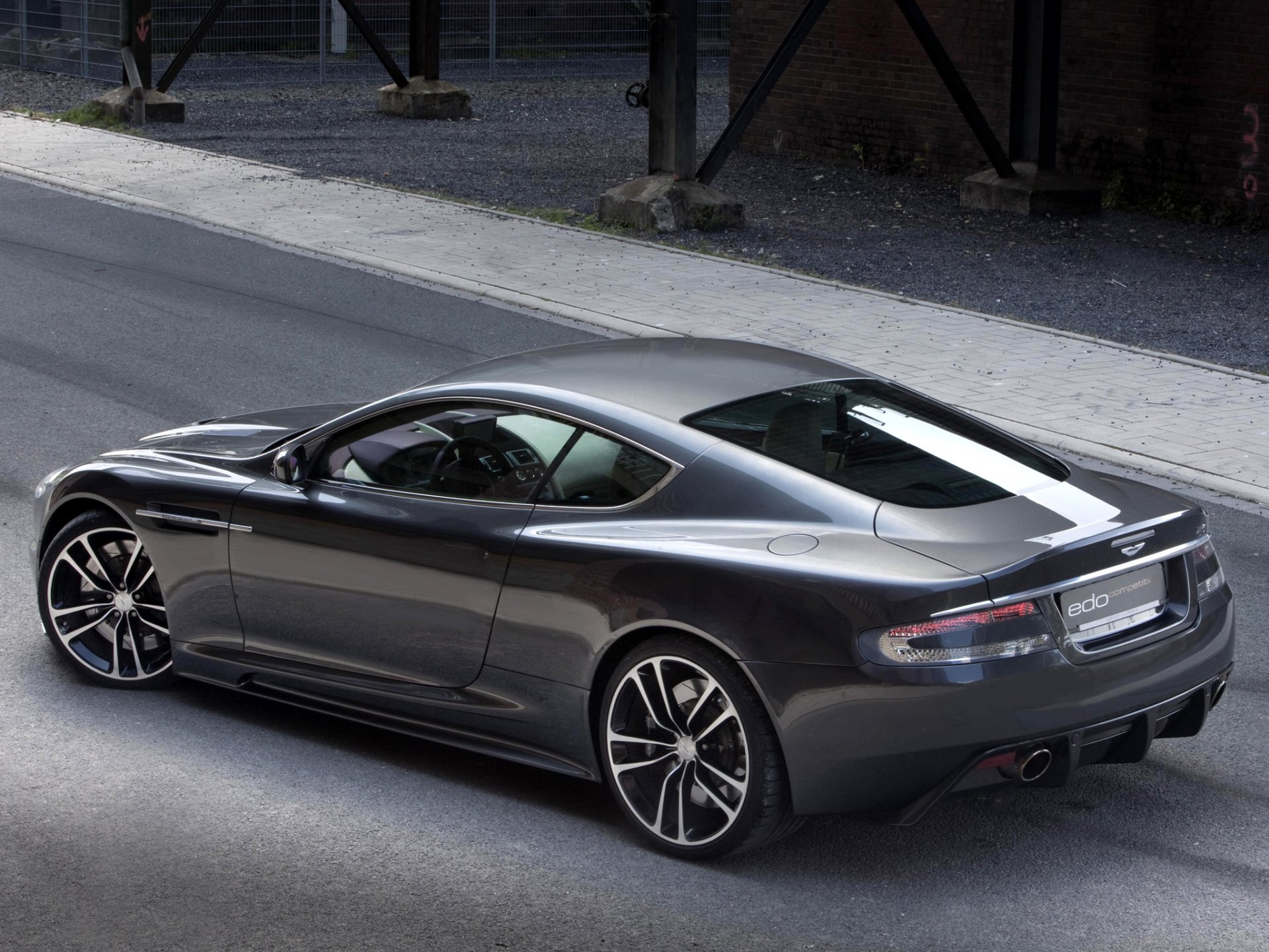 edo competition aston martin dbs carretilla trasero tuning