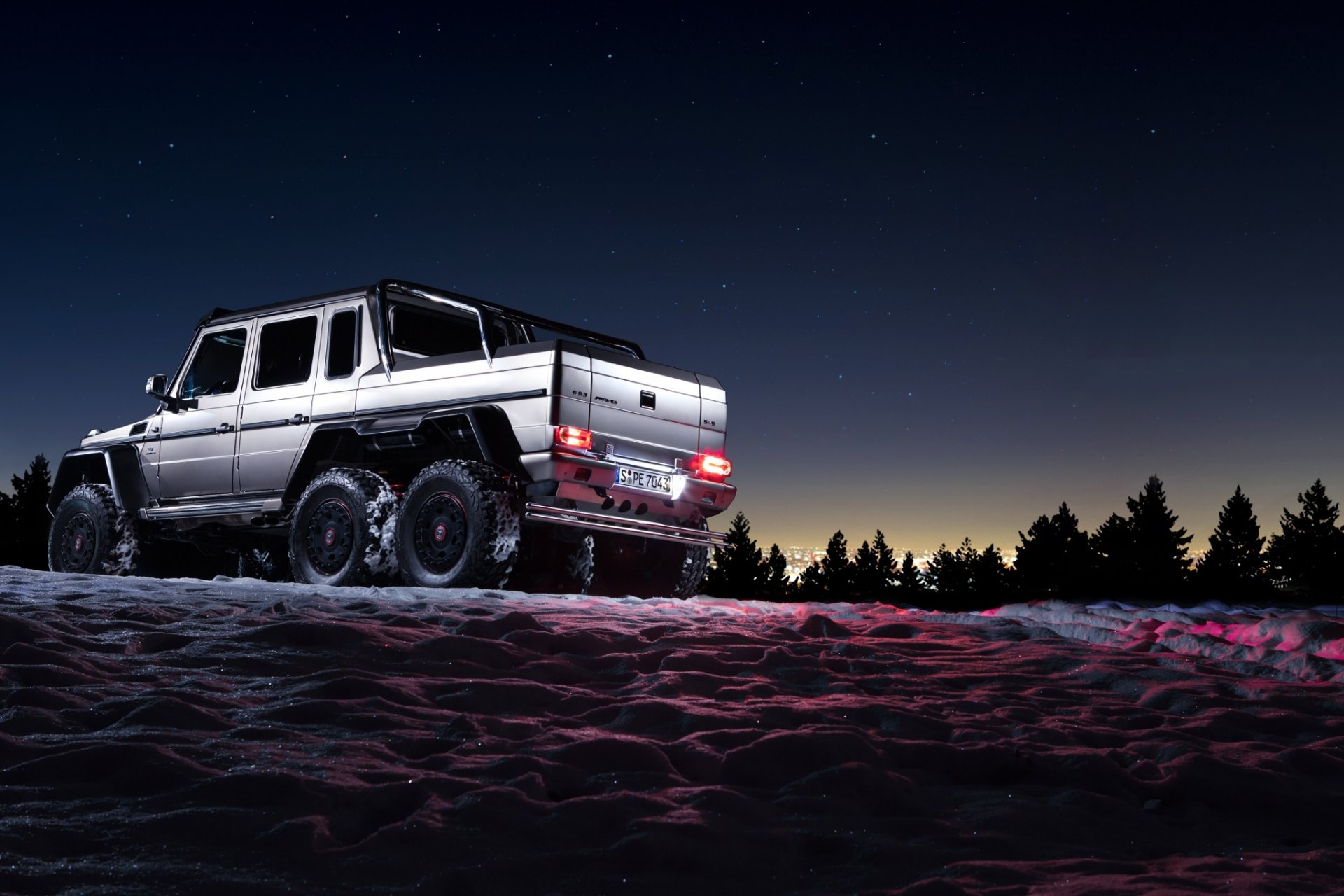 mercedes-benz g63 6x6 amg śnieg słońce tło ciemność noc