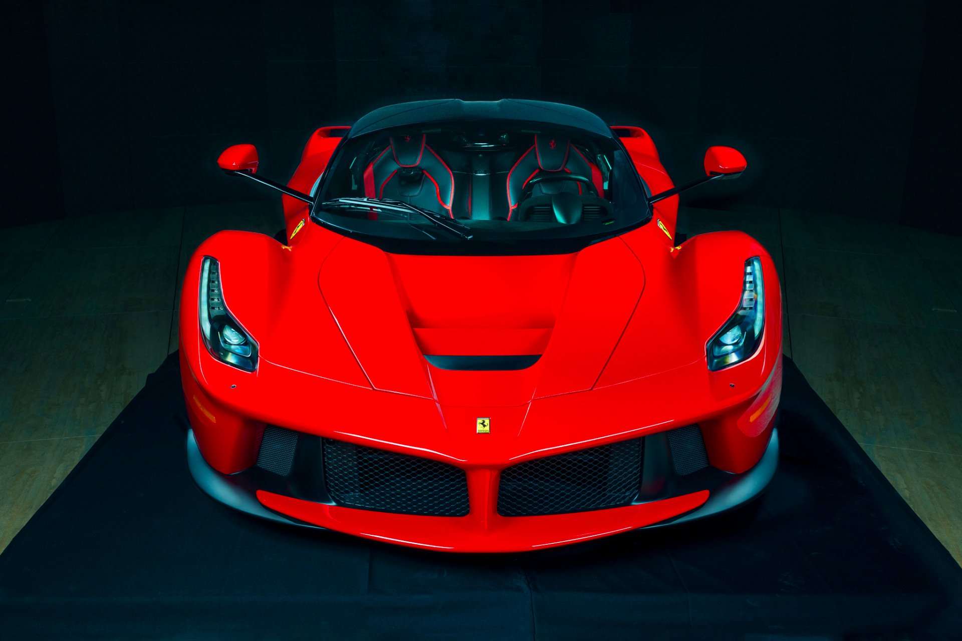 ferrari laferrari red hot supercar color power front