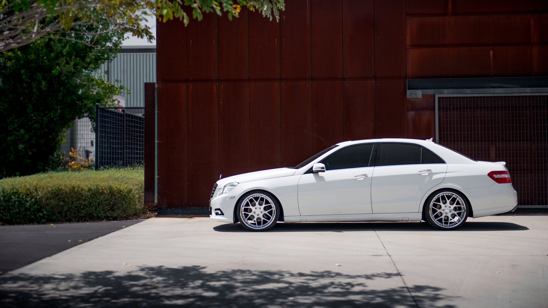 mercedes classe e e550 bianco mercedes profilo