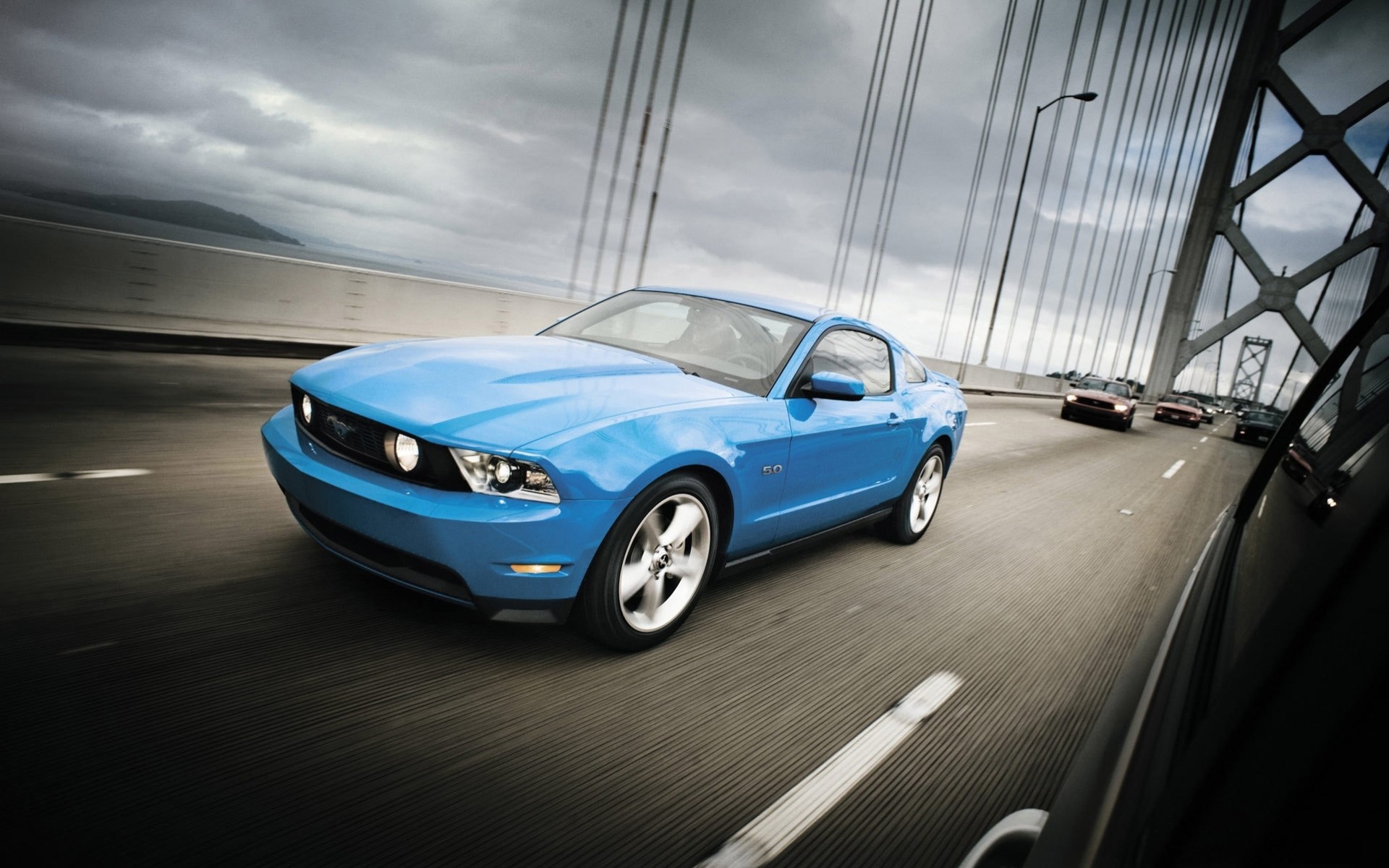 neumáticos cielo ford parrilla mustang naturaleza puertas puente azul arquitectura coches faros