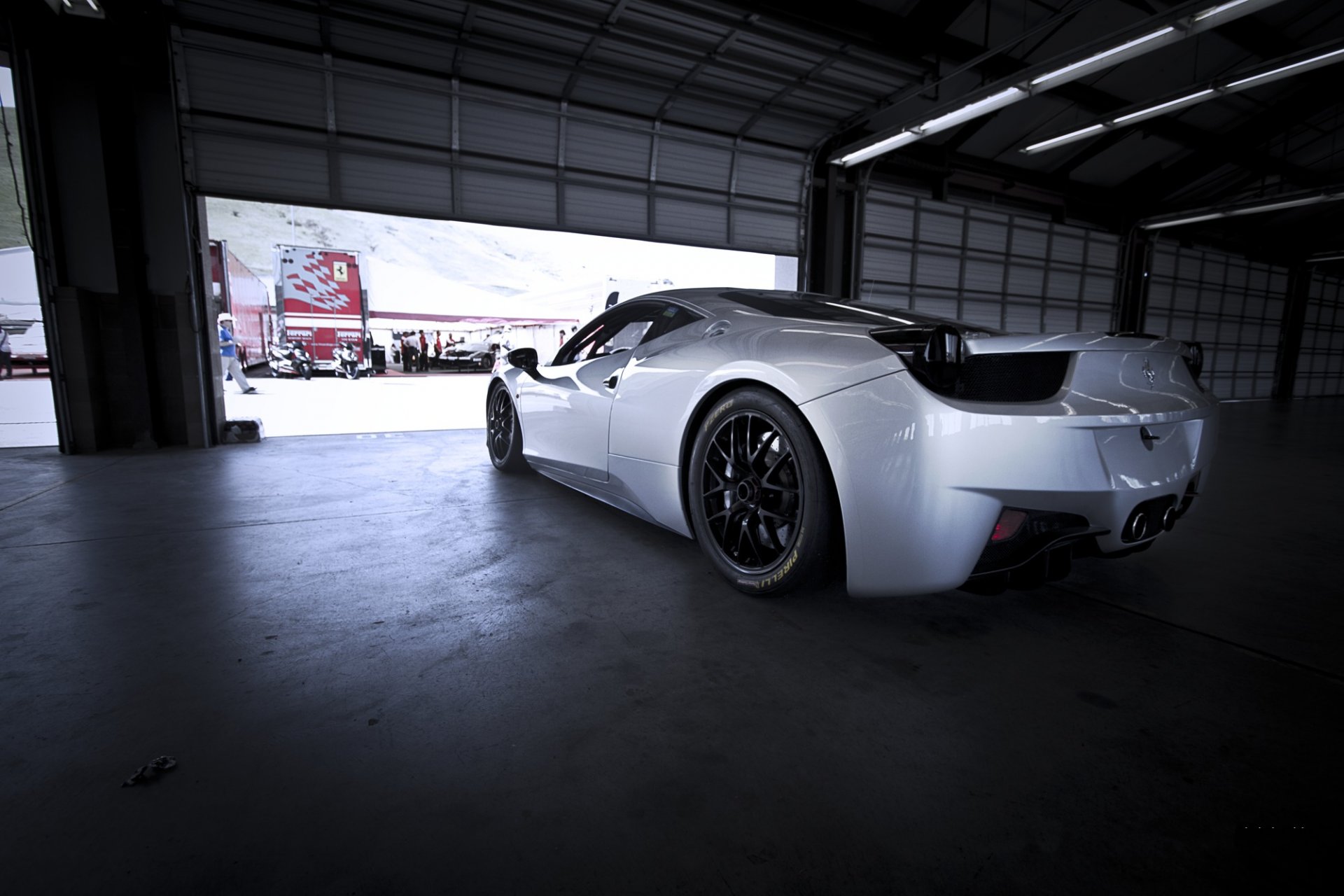 ferrari 458 challenge silver ferrari challenge silver rear view boxing street team