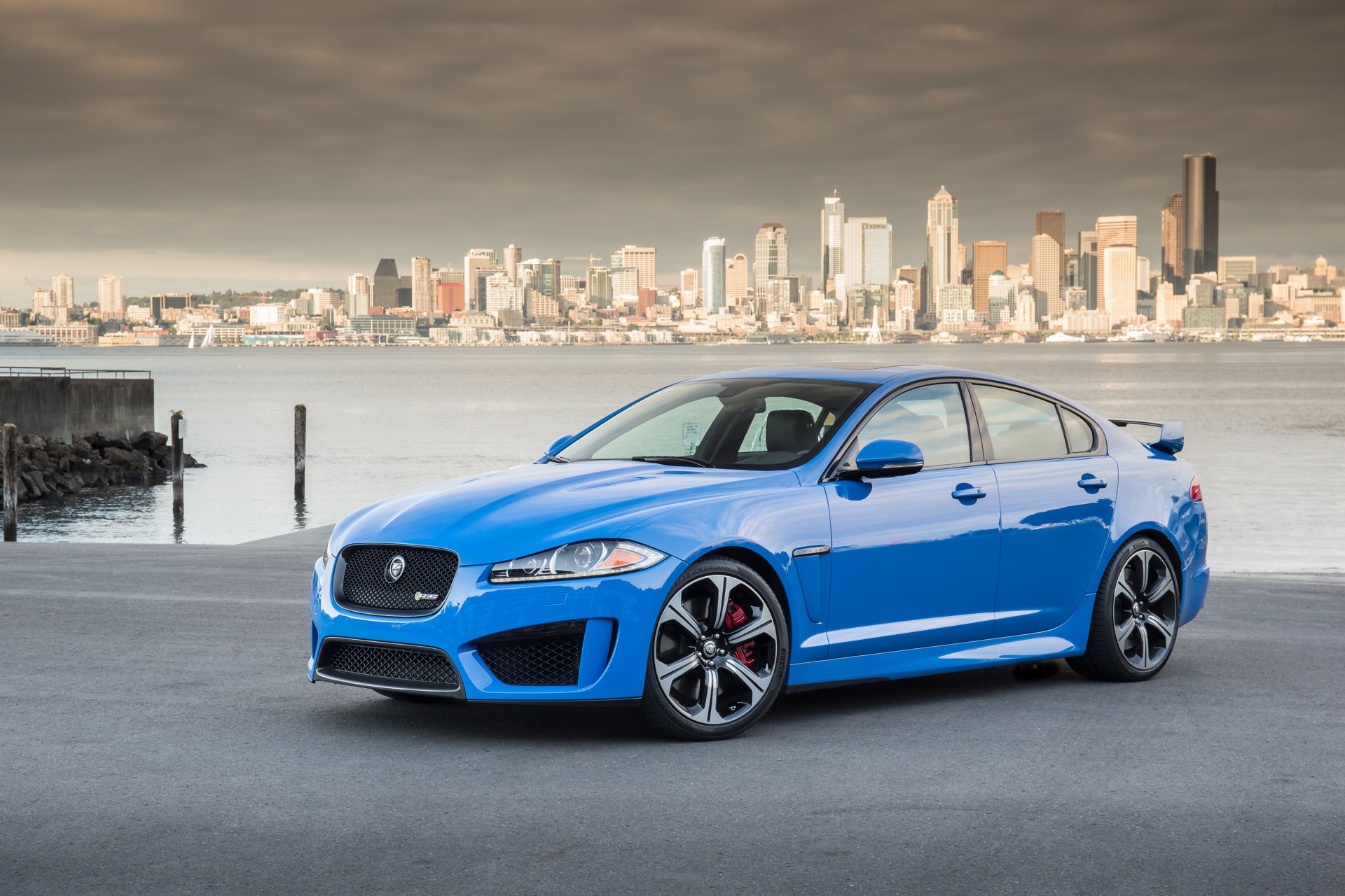 jaguar xfr-s blu