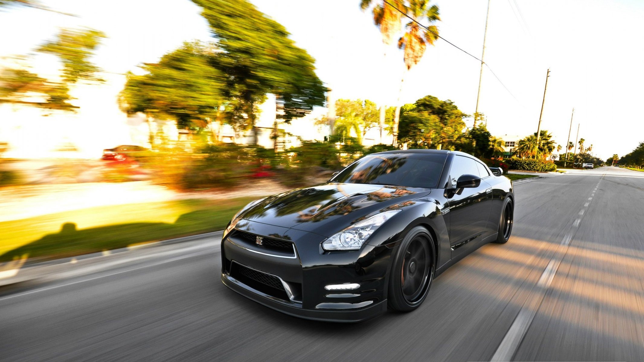 nissan gtr r35 nero supercar velocità giorno