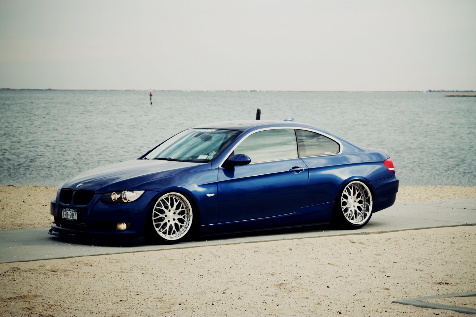 bmw e92 coupe bmw e92 tuning wheels side