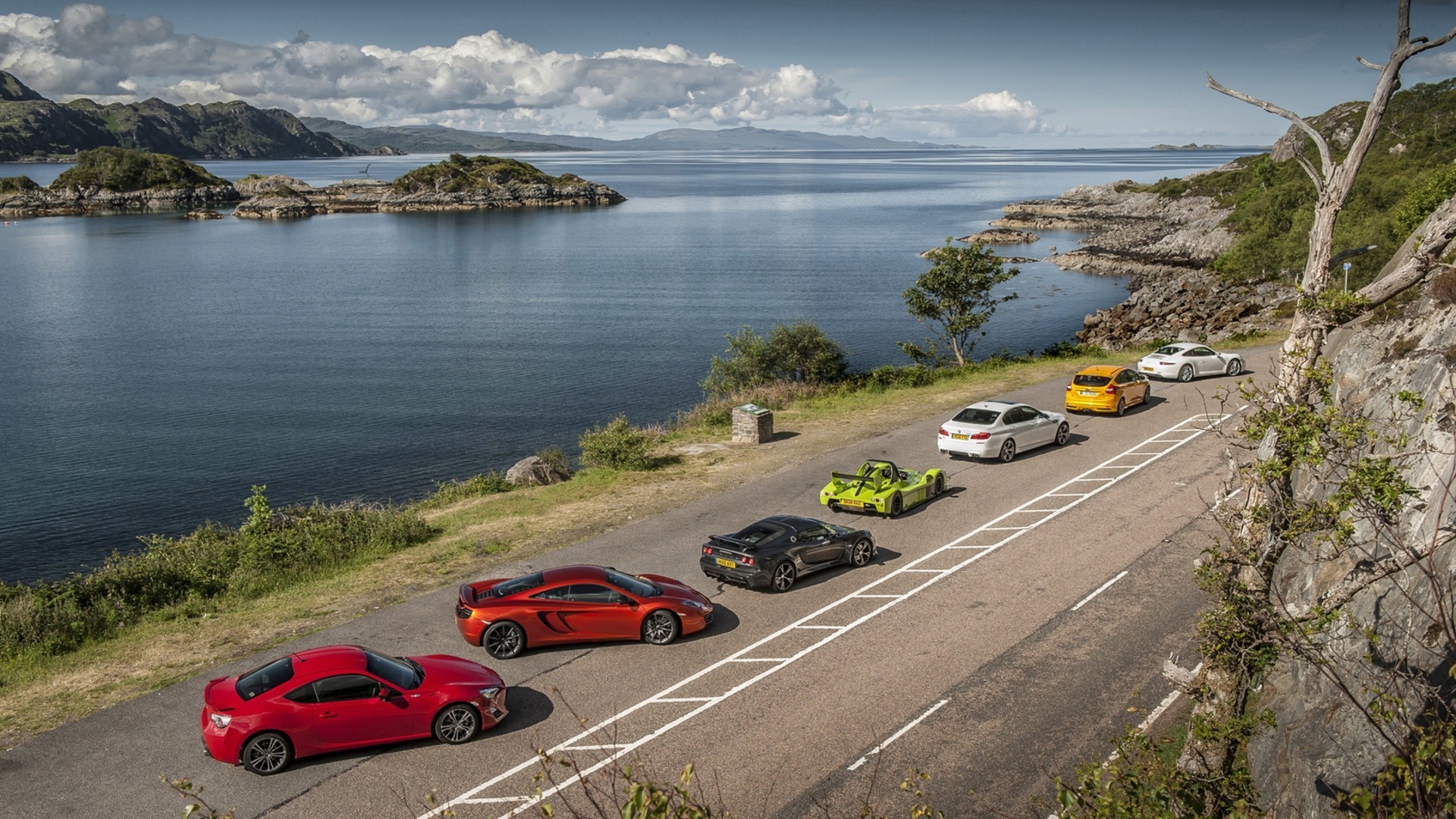 lago nessie strada automobili