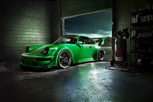 Porsche Carrera vert vif-le meilleur cadeau pour votre femme bien-aimée
