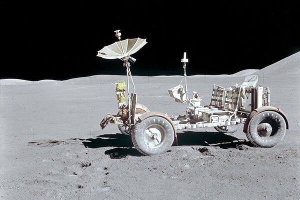 Moon car makes its way across the moon