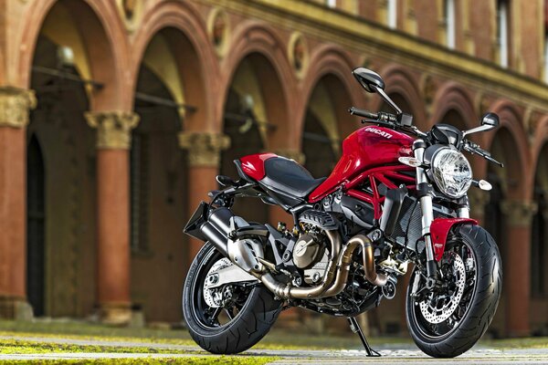 2015 ducati Motorrad in schwarz-rot