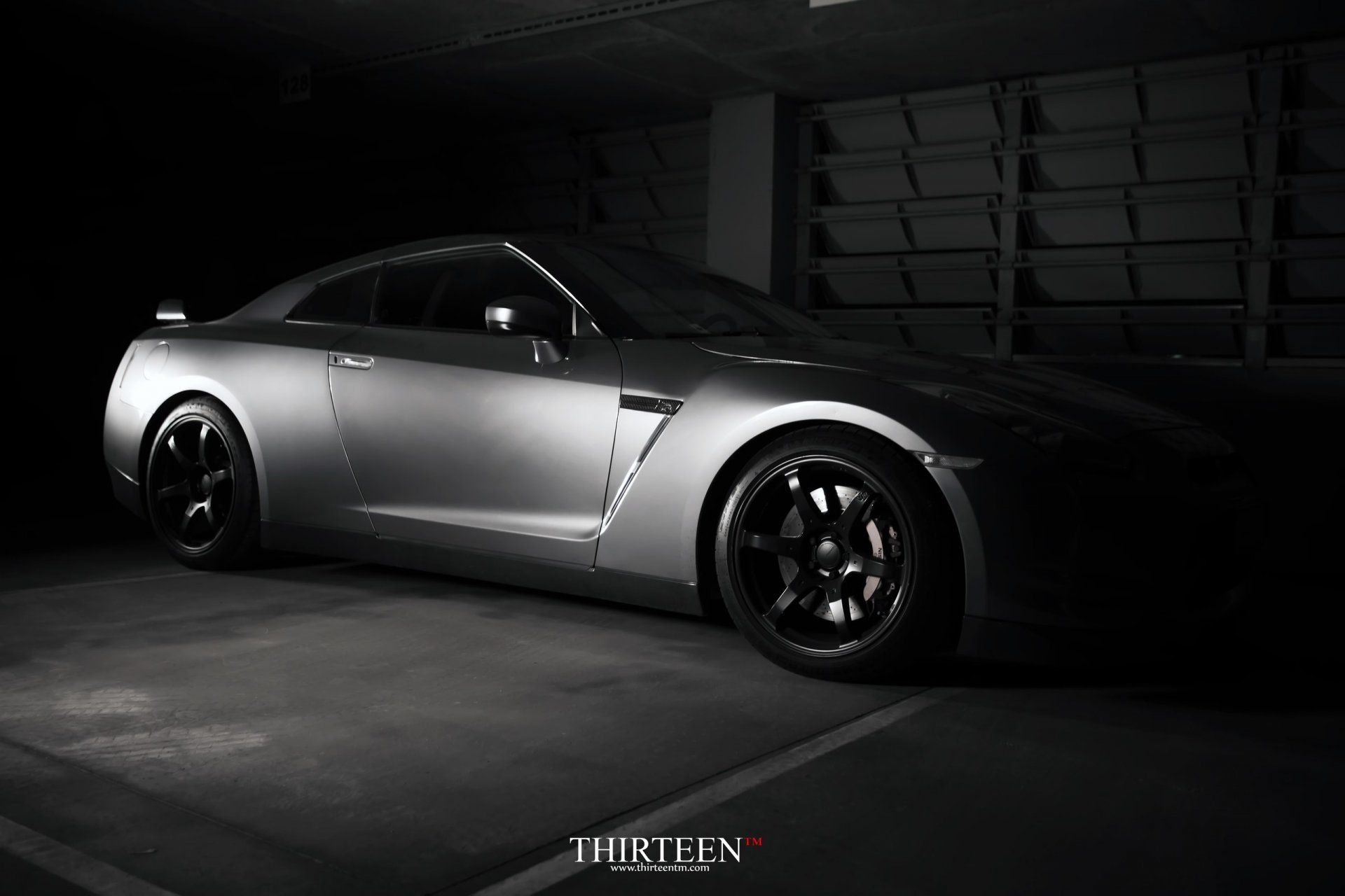 treize photos voiture auto nissan gt-r jantes