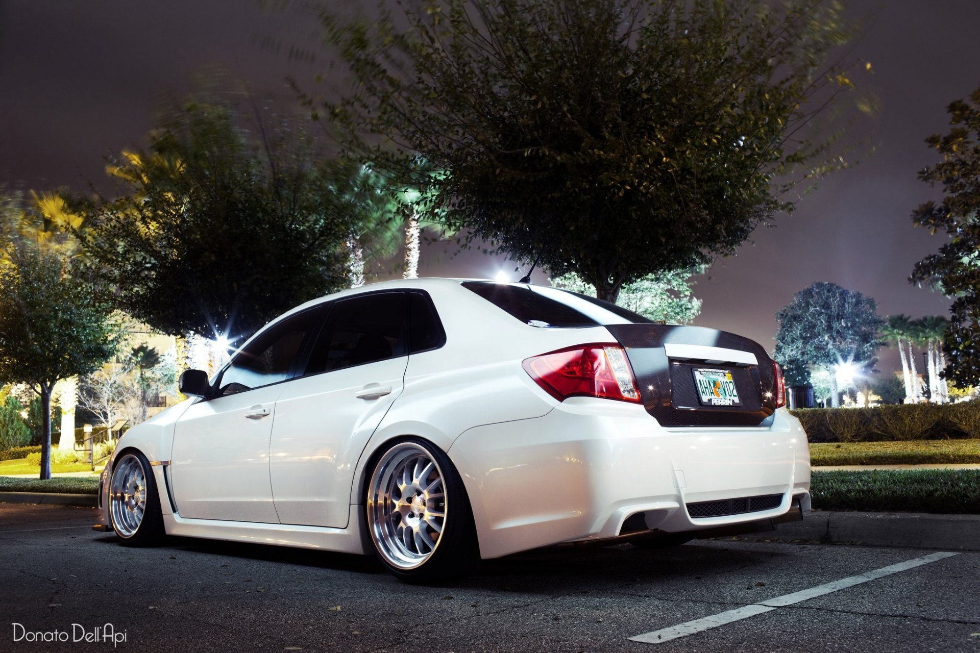 ubaru impreza coche blanco al aire libre luces auto