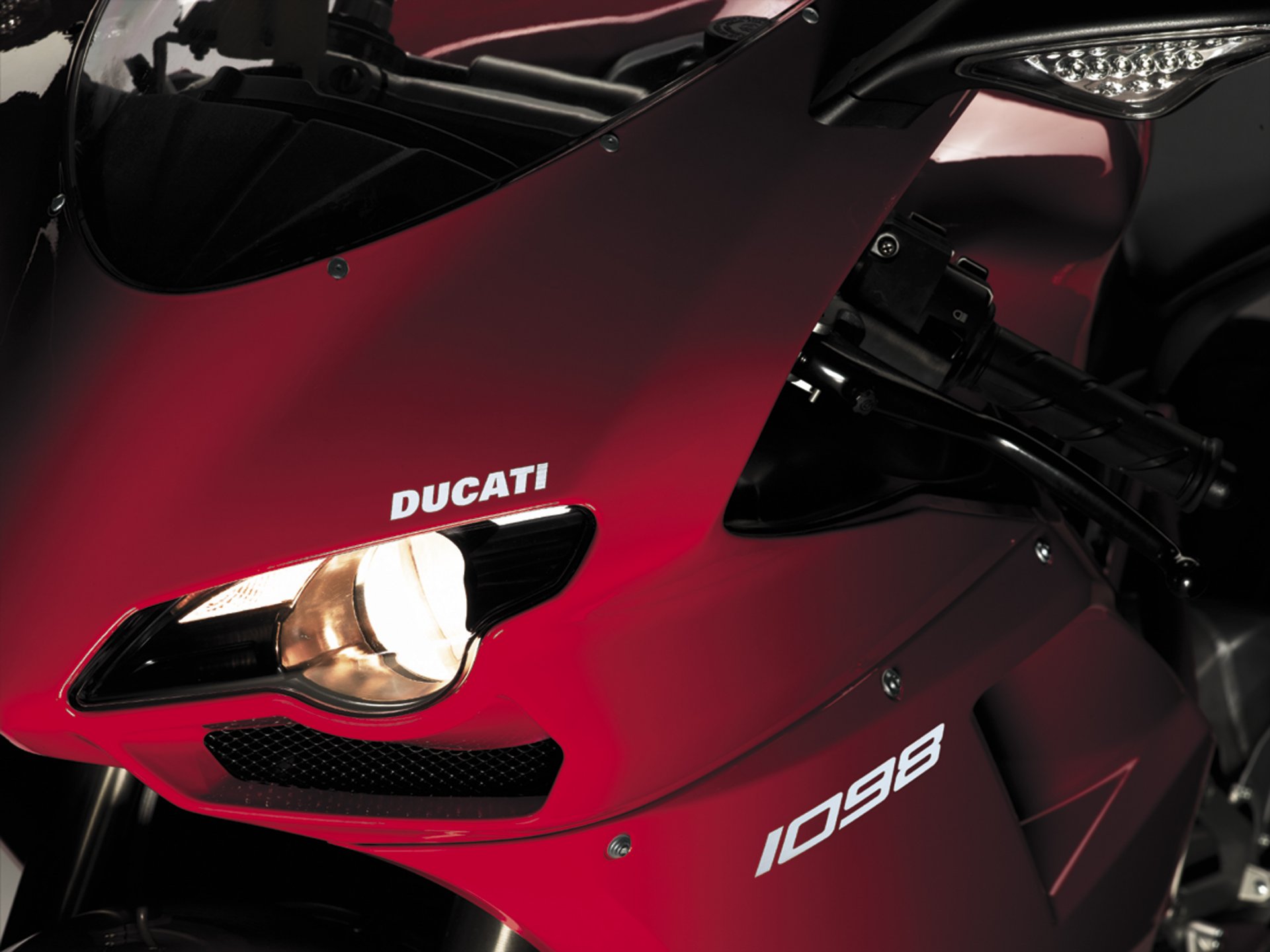 ducati 1098 sportbike rosso ducati sportbike motorcycle moto red design italy motorbike hi-tech macro bike motor transport