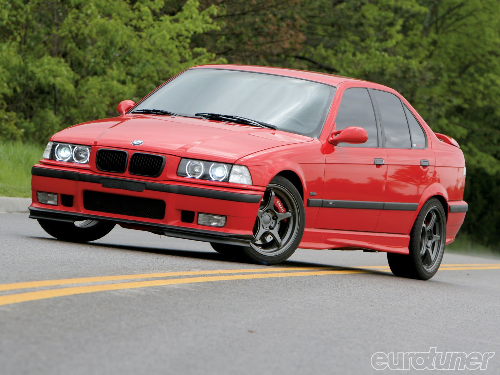 eurotuner bmw e36 m3 série 3 bmw troïka rouge photo puissance conception route voitures bavière allemagne transport auto véhicules