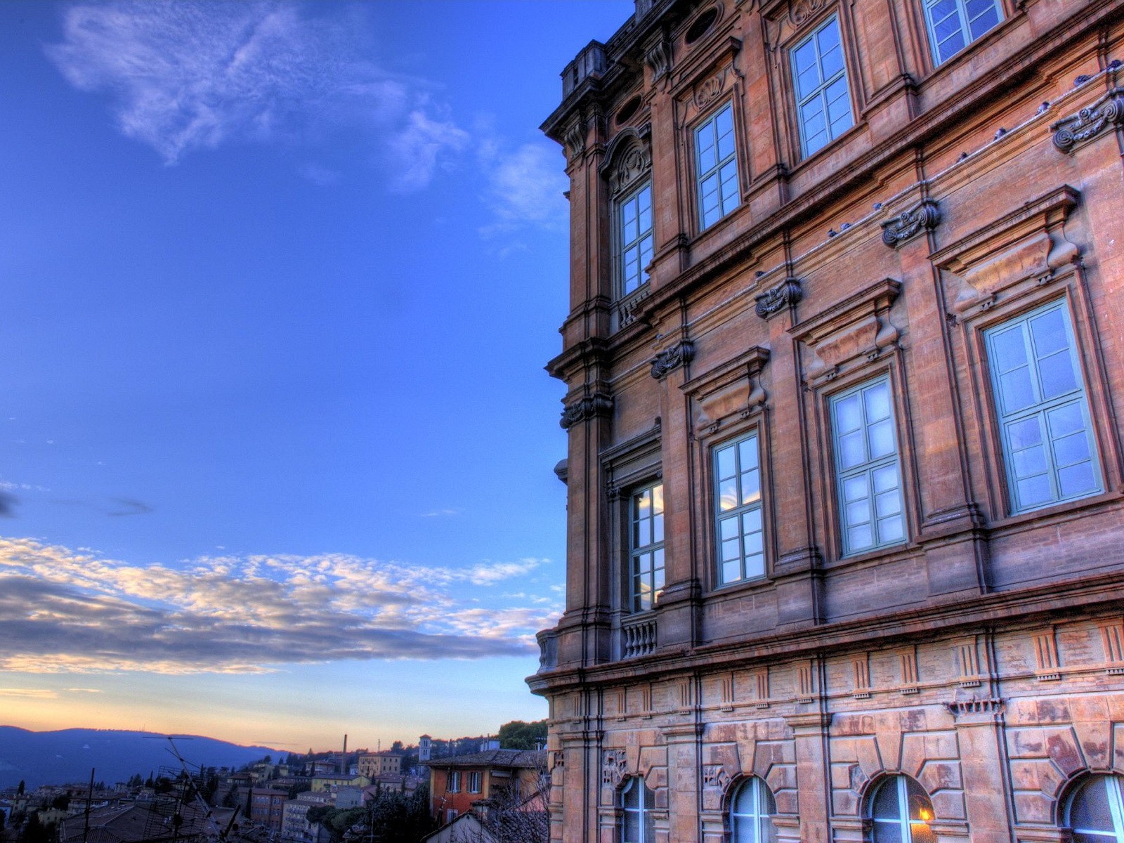 cielo finestre edificio blu