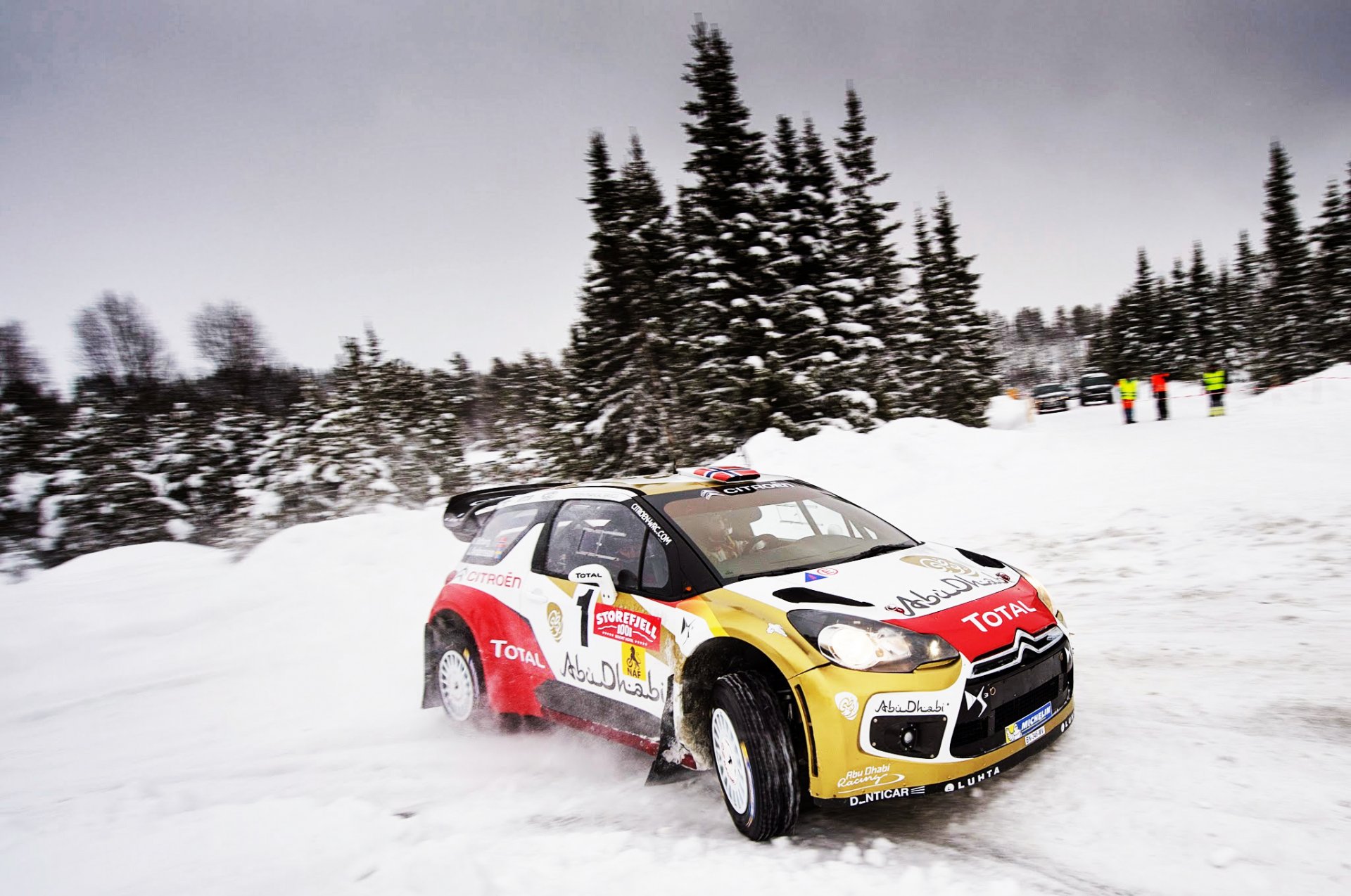 citroen ds3 wrc rally rally auto sport citroen inverno freddo strada svolta skid