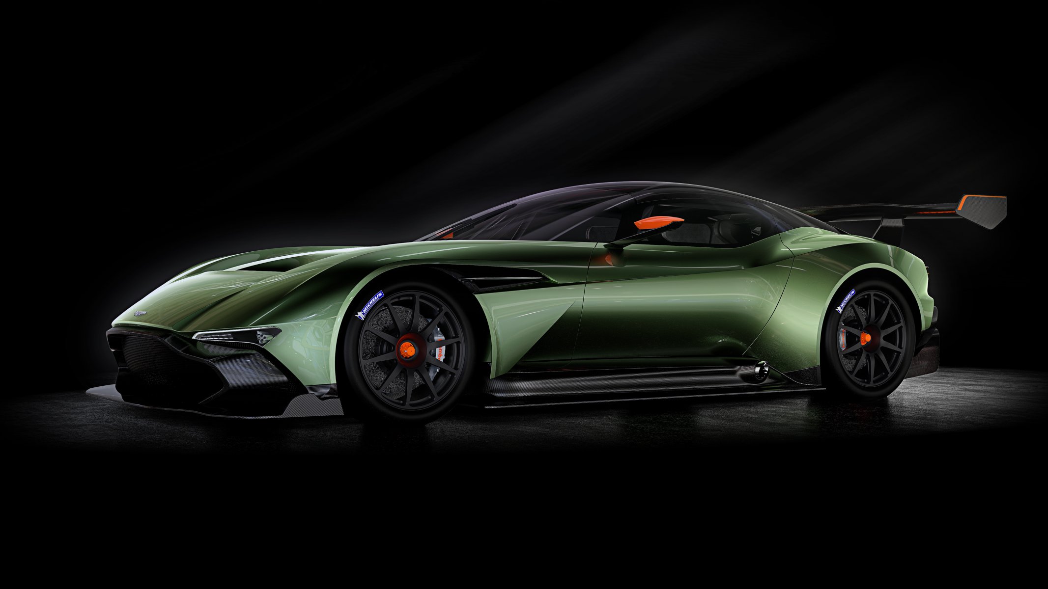 2015 aston martin volcan aston martin vert