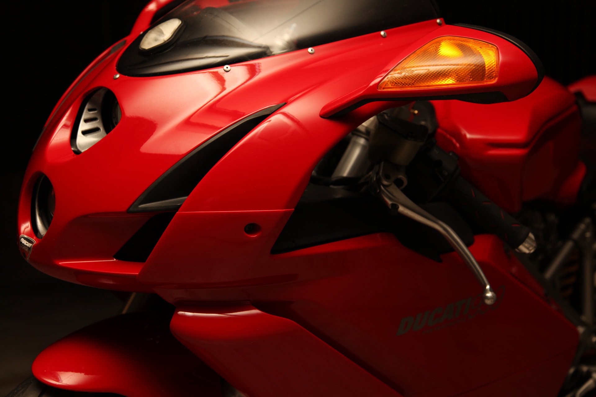 ducati 999 sportbike rosso ducati sportbike motorcycle moto red design italy optics macro motorbike hi-tech bike motor transport