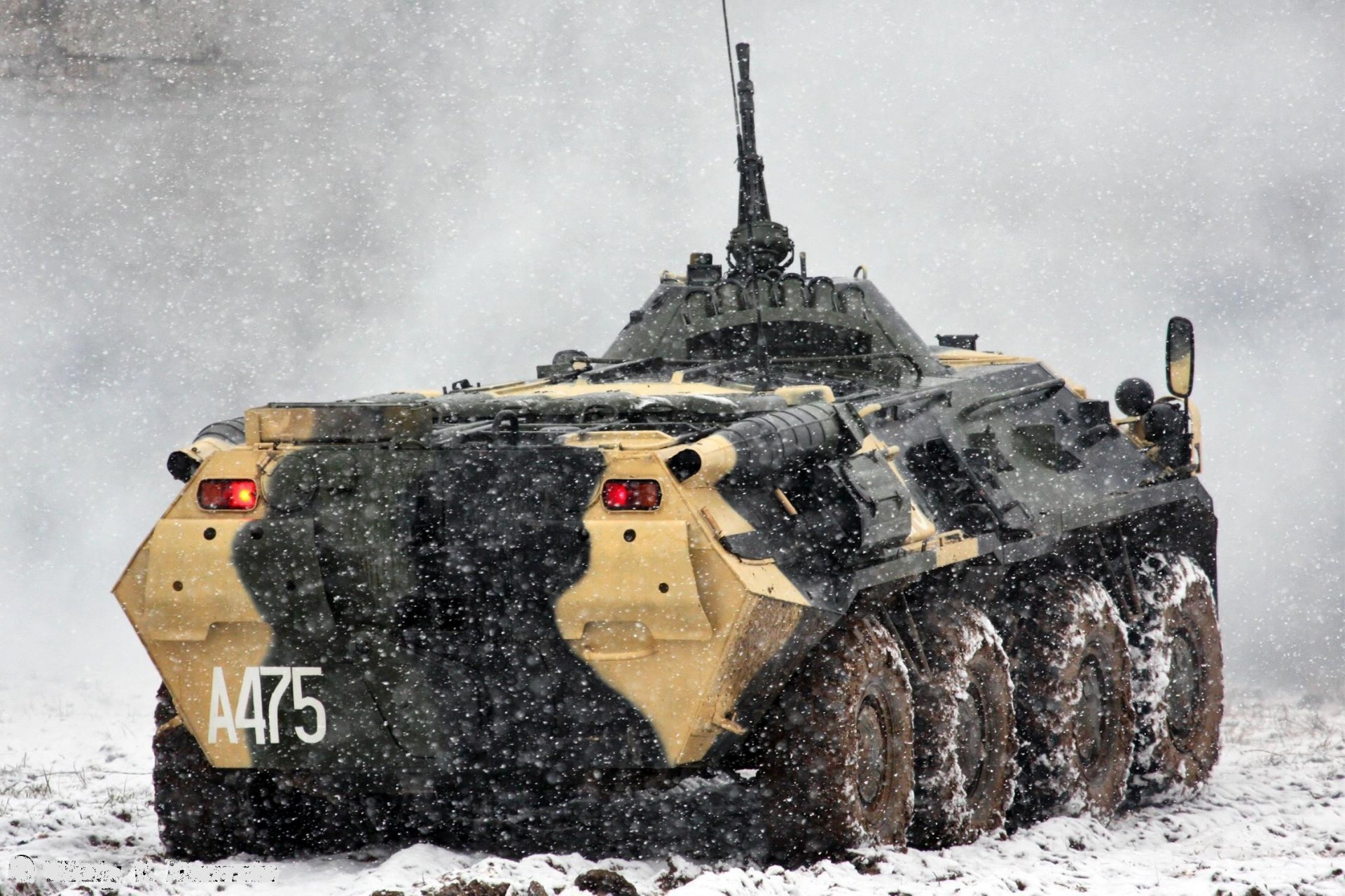 a475 snow winter apc road dirt military equipment