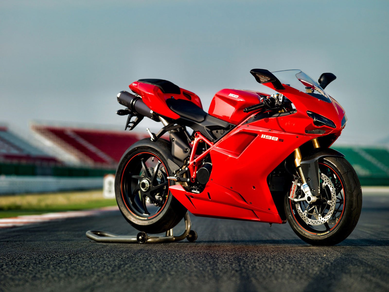 ducati 1198s sportbike ducati sportbike motocicleta moto rojo pista diseño italia motobike hi-tech bicicleta mototransporte