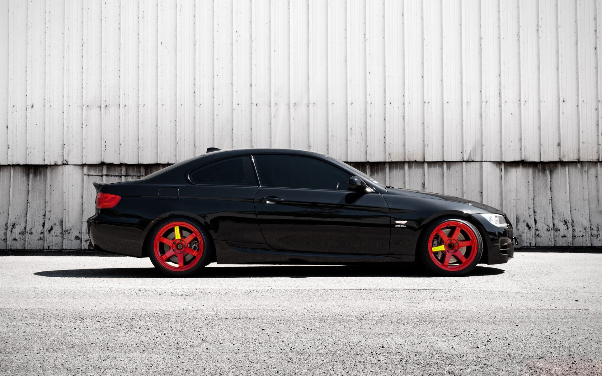 bmw negro e92 335i rojo