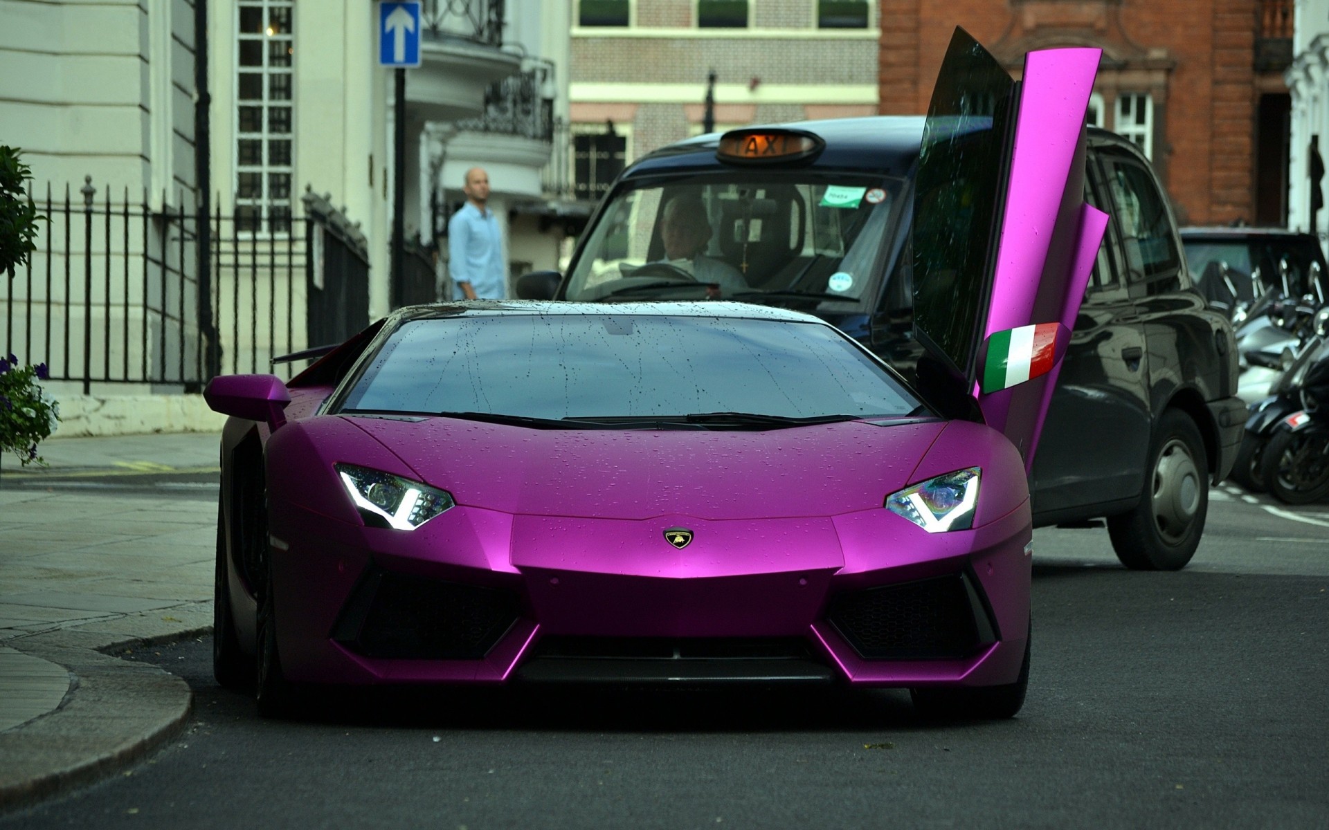 lp700-4 violet lamborghini aventador avant lamborghini aventador aventador