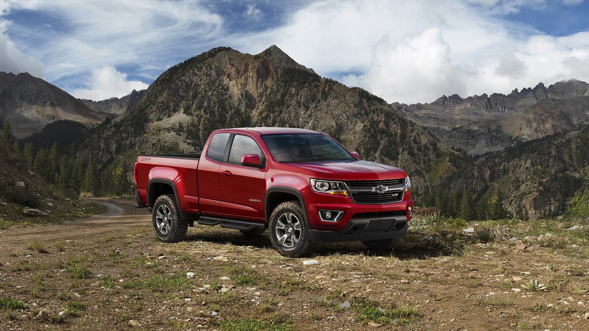 2015 г. chevrolet колорадо z71 трейл босс extended cab шевроле пикап джип красный