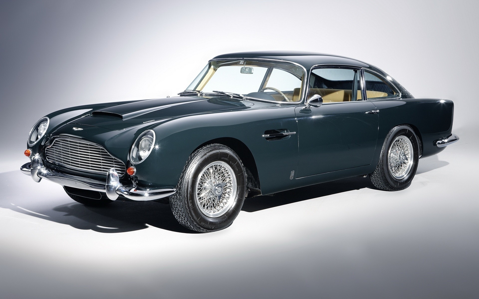 gris voiture db5 aston martin