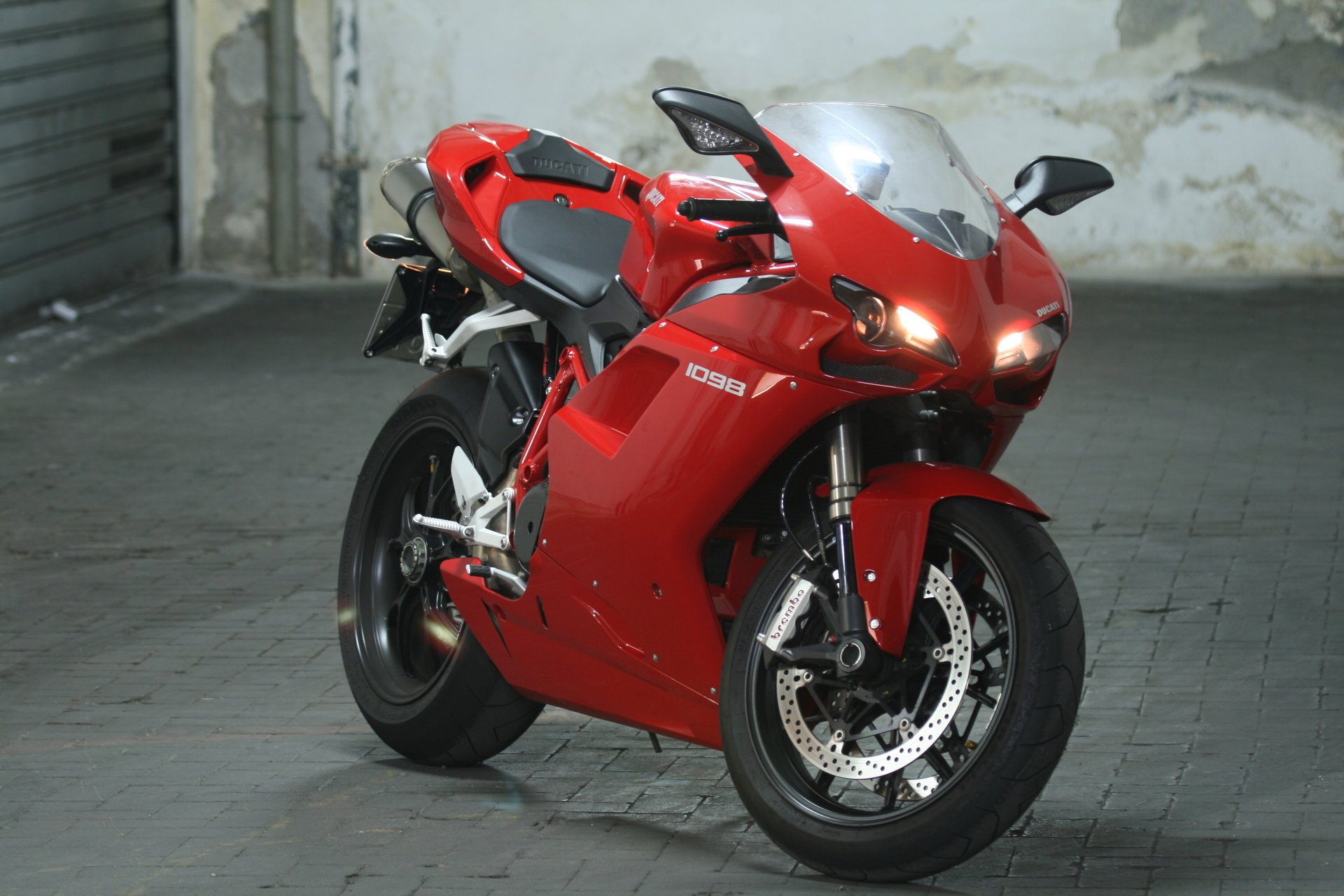 ducati 1098 sportbike rosso ducati sportbike motocykl moto czerwony projekt włochy motobike hi-tech dirt bike mototransport