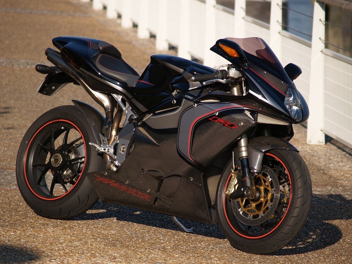 agusta f4 mv agusta sportbike motocykl carbon moto włochy zdjęcie ulica asfalt hi-tech rower mototransport