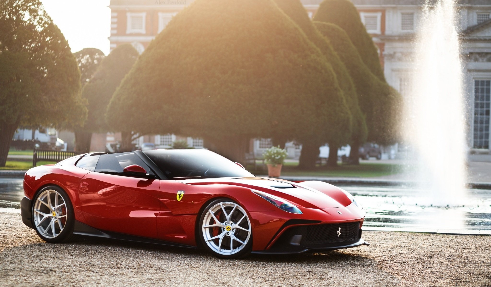 ferrari f12 trs supercar rosso fontana anteriore