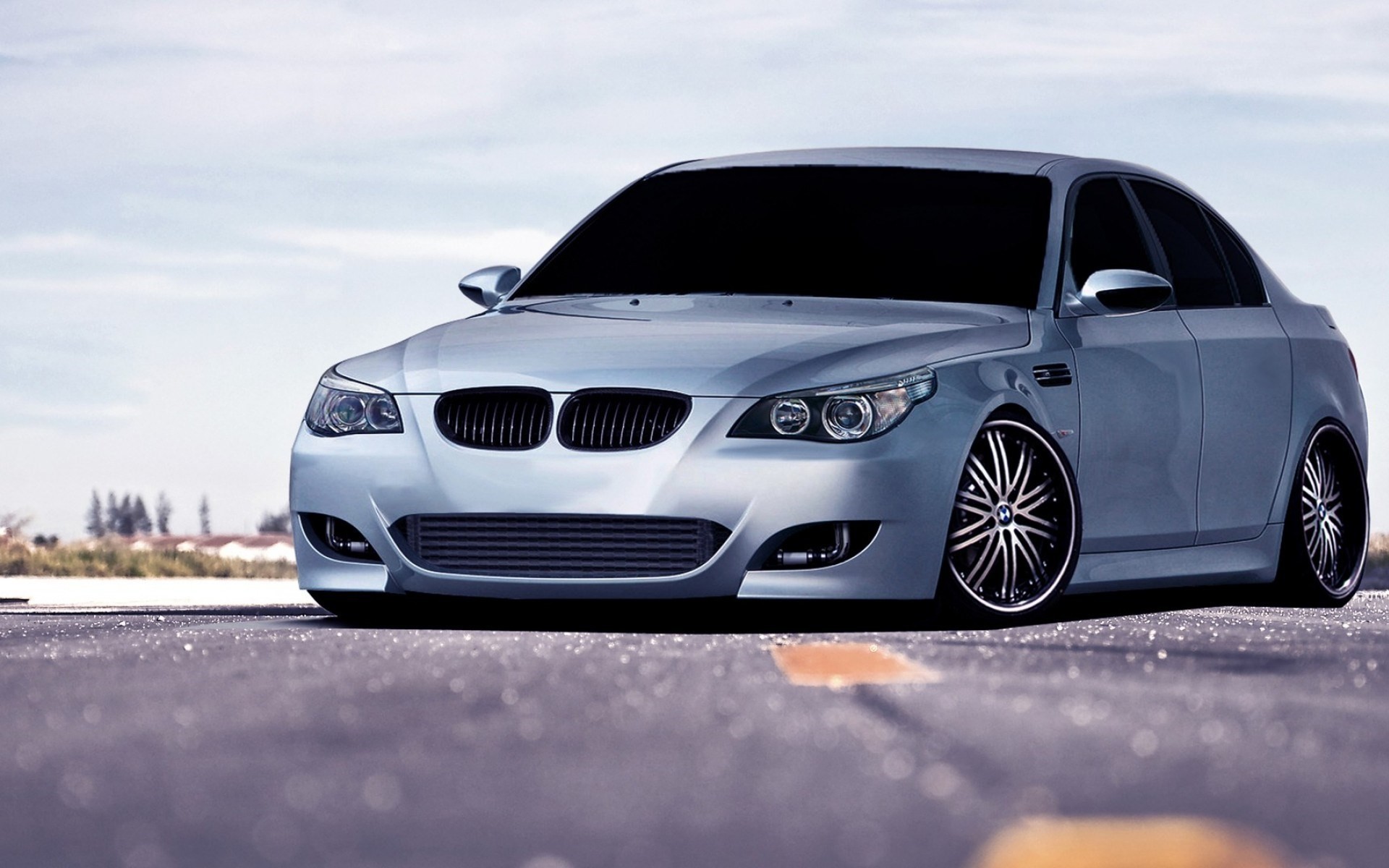 coche bmw m5 ruedas