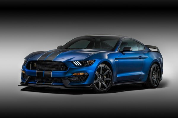 Mustang bleu photo sans arrière-plan