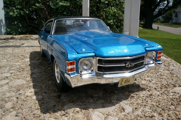 Vista frontale dell auto chevelle ss